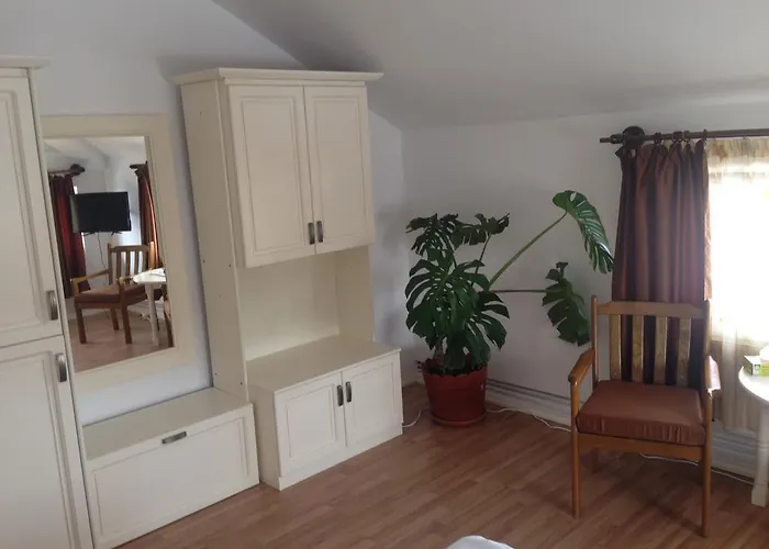 Guest house Casa Nuova 3*