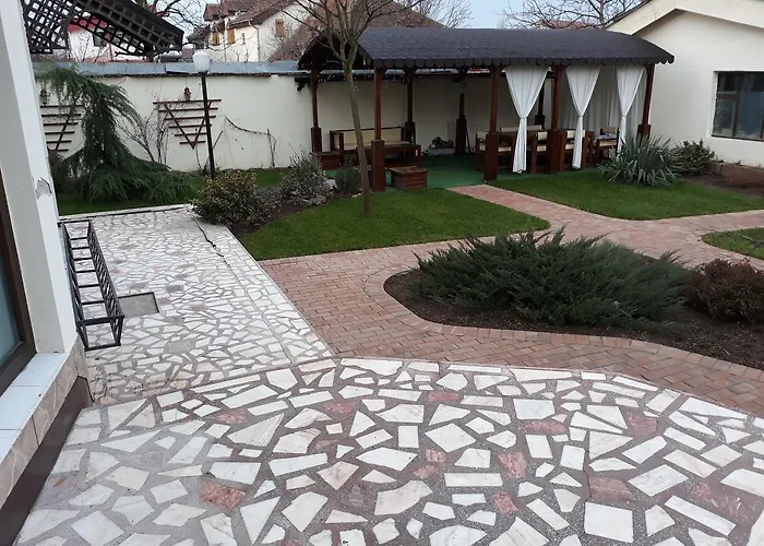 Guest house Casa Nuova 3*